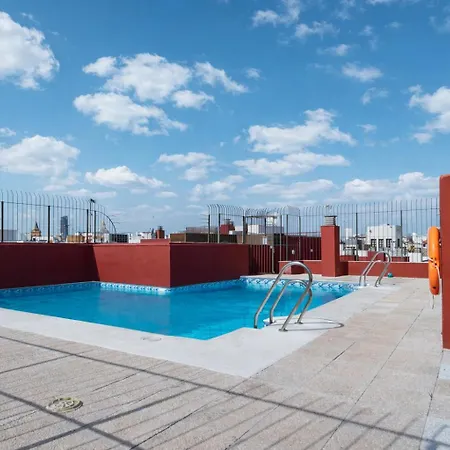 Charming With Pool In Santa Cruz إشبيلية